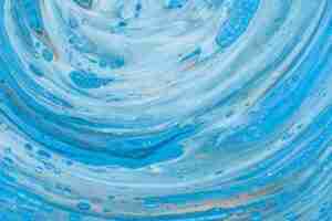 Elaboración de pintura acrílica fluida: una guía paso a paso